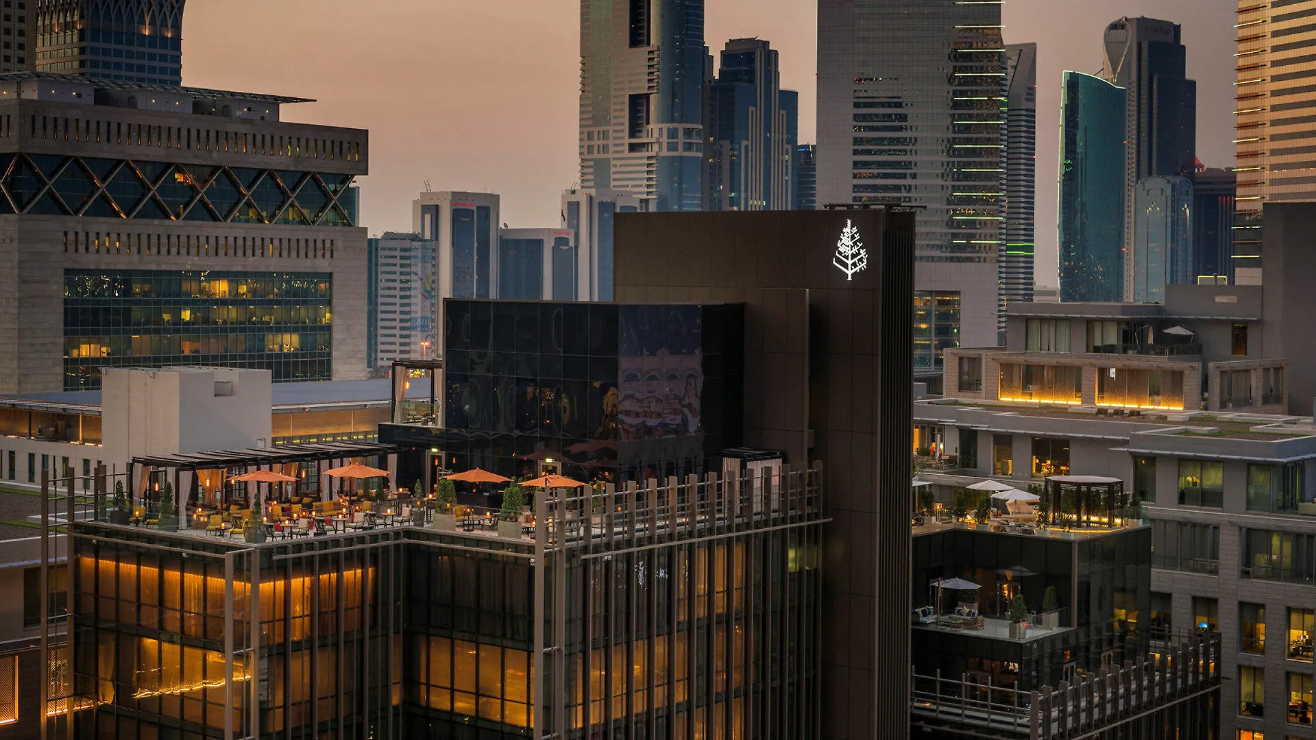 *****  Four Seasons Hotel Dubai International Financial Centre ОАЭ